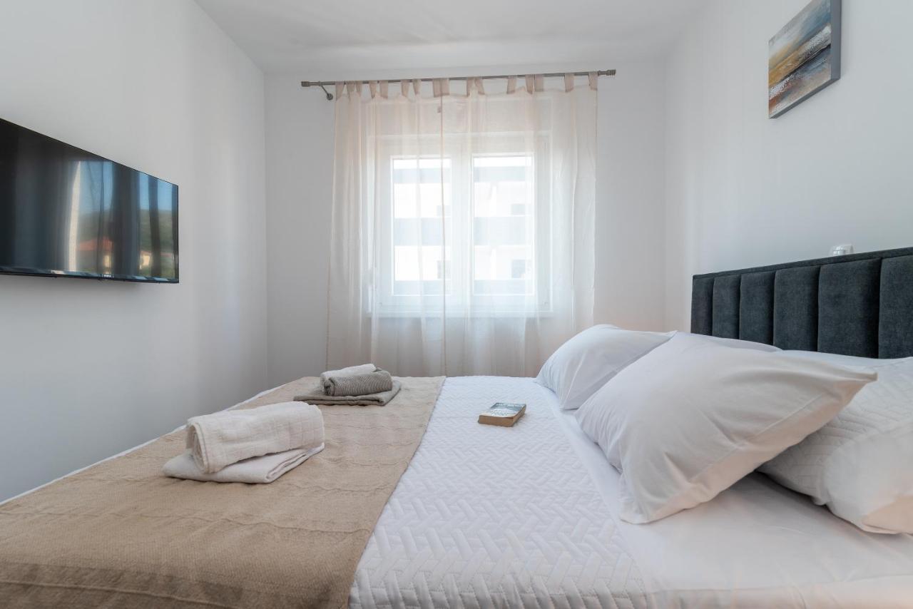 Kamarin Apartment 特罗吉尔 外观 照片