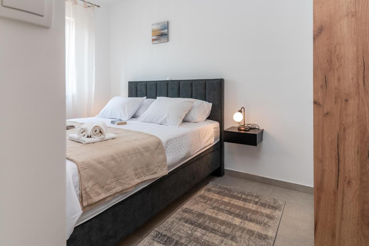 Kamarin Apartment 特罗吉尔 外观 照片