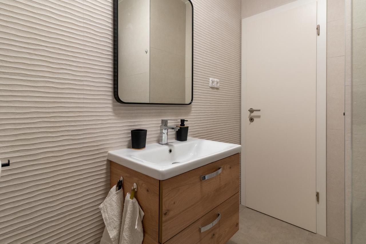 Kamarin Apartment 特罗吉尔 外观 照片