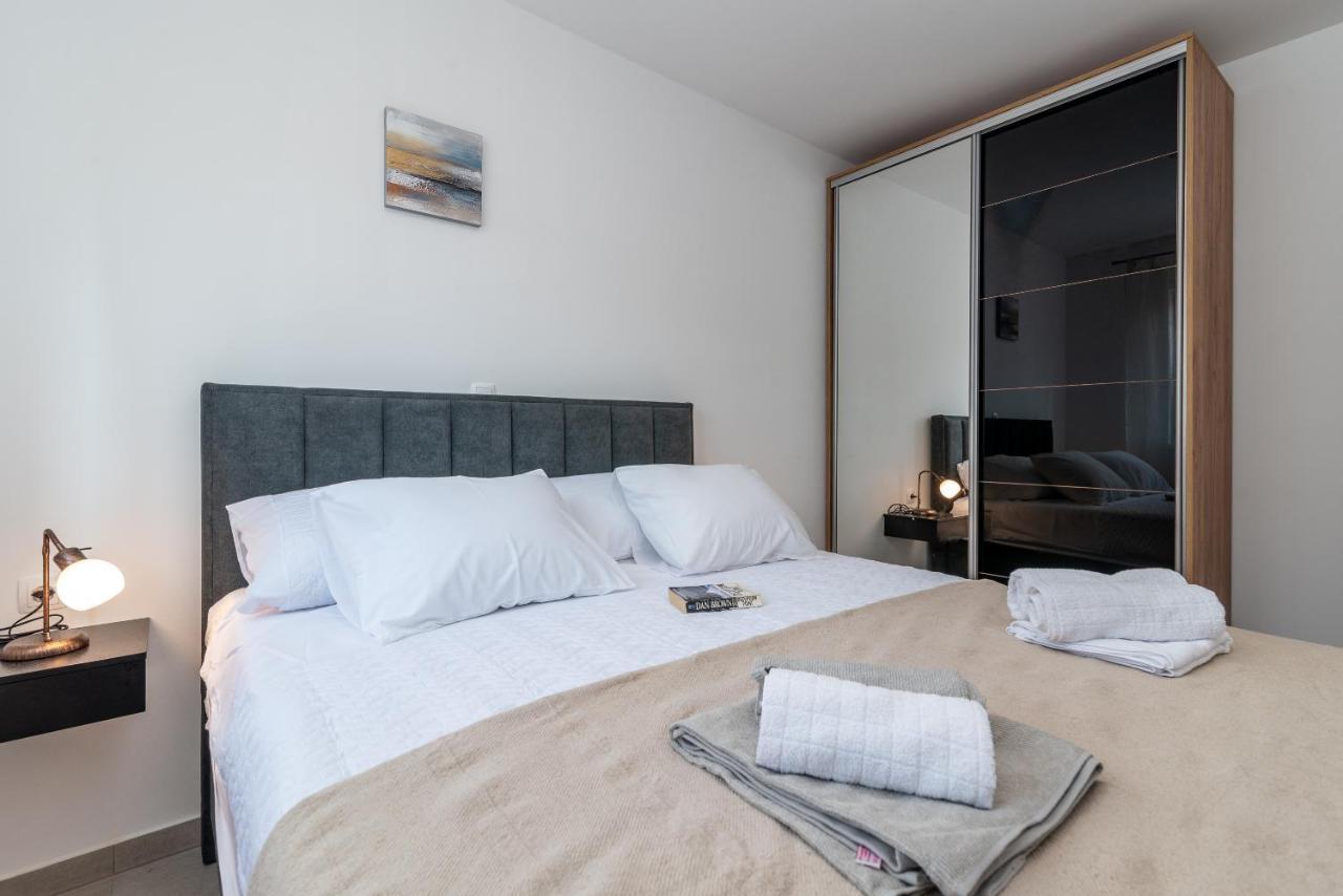 Kamarin Apartment 特罗吉尔 外观 照片